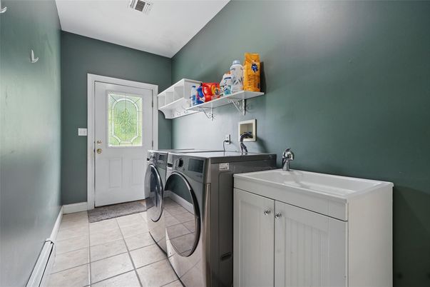 Interior, Washer