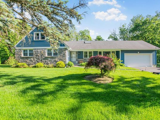Attached, Backyard, Exterior, Facade, Cape Cod