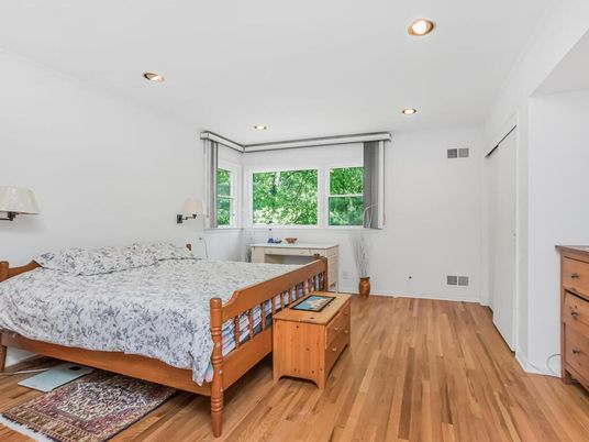 Bedroom, Interior, Recessed Lighting, Wood Texture Flooring