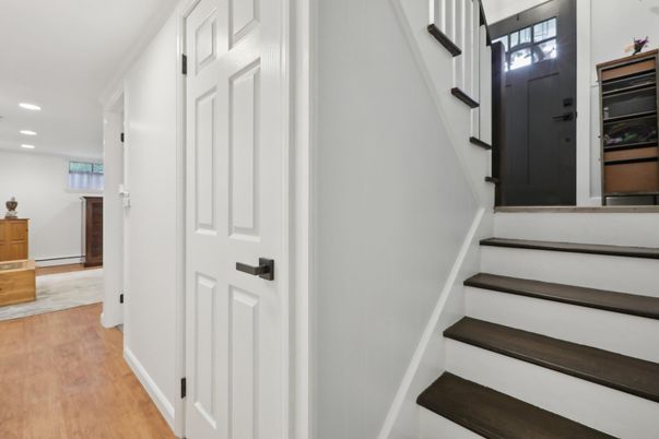 Interior, Recessed Lighting, Wood Texture Flooring