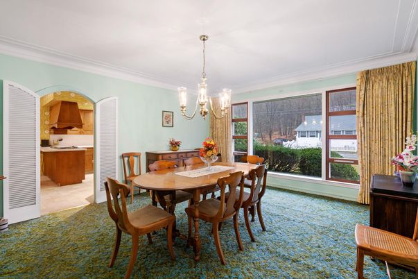 Chandelier, Dining room, Interior, Pendant Lights