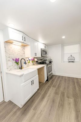 Interior, Kitchen, Recessed Lighting, Wood Texture Flooring