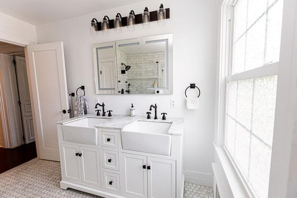Bathroom, Dual Sink Vanities, Interior