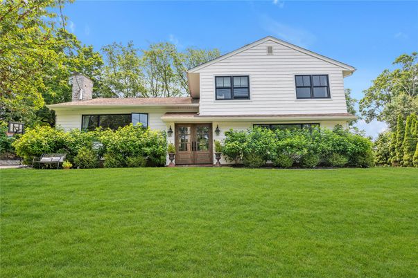 Backyard, Exterior, Facade, Split Level