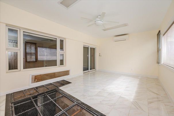 Empty room, Interior, Marble