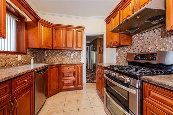 Interior, Kitchen, Stainless Steel Appliances