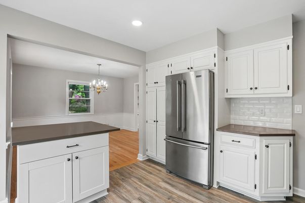 Chandelier, Interior, Kitchen, Recessed Lighting, Stainless Steel Appliances, Wood Texture Flooring