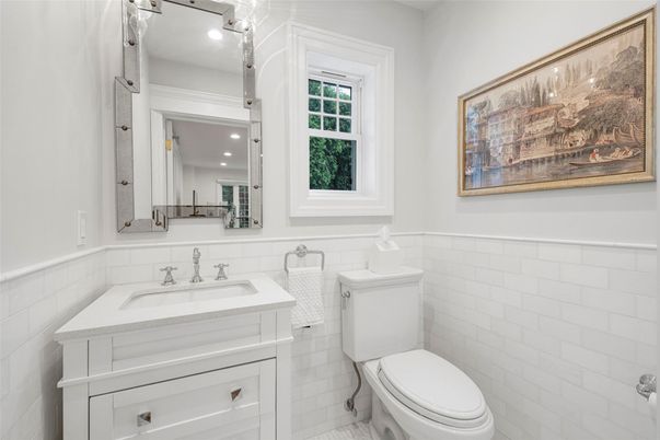 Bathroom, Interior, Recessed Lighting