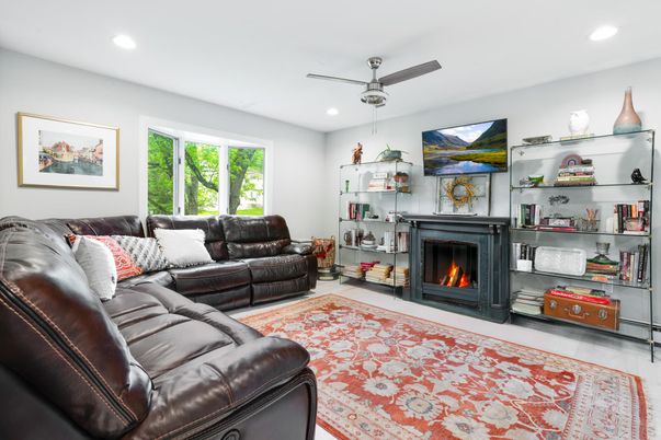 Fireplace, Interior, Living room, Recessed Lighting