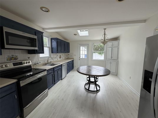 Interior, Kitchen, Pendant Lights, Recessed Lighting, Wood Texture Flooring