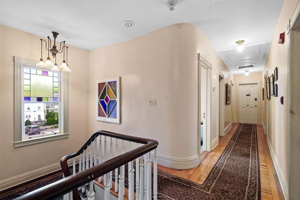 Interior, Pendant Lights, Recessed Lighting, Wood Texture Flooring
