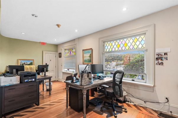 Home Office, Interior, Recessed Lighting, Wood Texture Flooring