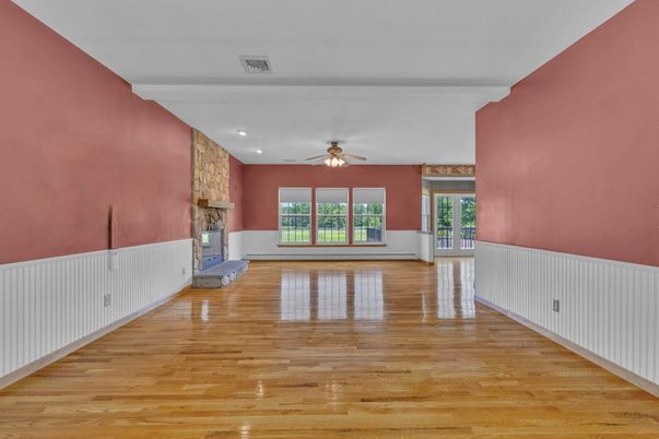 Empty room, Interior, Recessed Lighting, Wood Texture Flooring