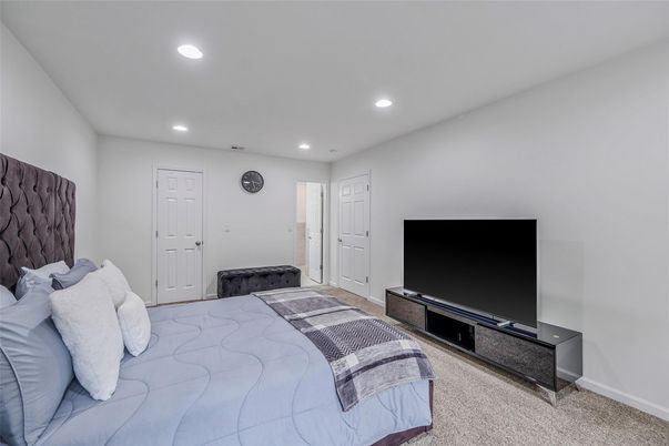 Bedroom, Interior, Recessed Lighting