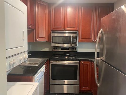 Interior, Kitchen, Stainless Steel Appliances, Washer