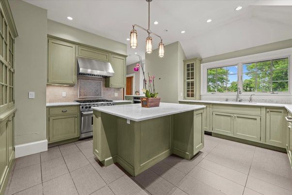 Interior, Kitchen, Pendant Lights, Recessed Lighting, Stainless Steel Appliances