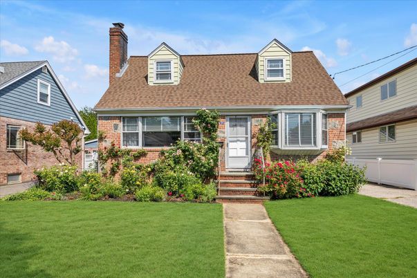Exterior, Facade, Brick Facade, Cape Cod