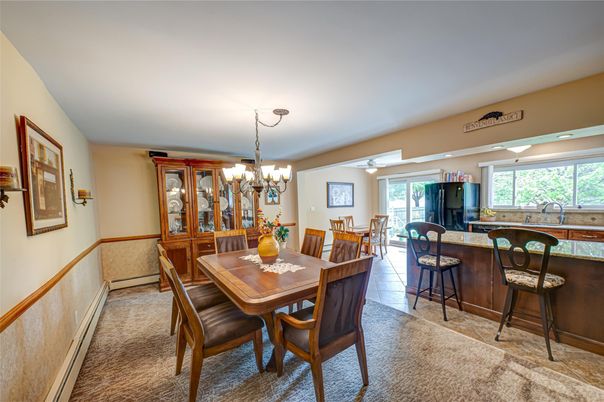 Chandelier, Dining room, Interior