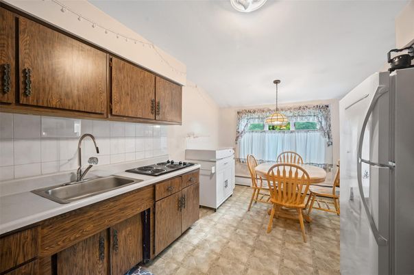 Dining room, Interior, Kitchen, Pendant Lights