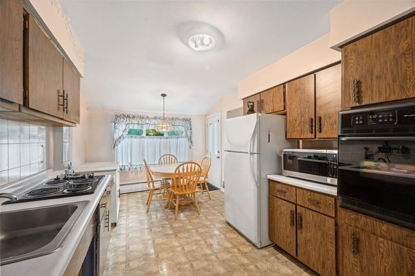 Dining room, Interior, Kitchen, Pendant Lights