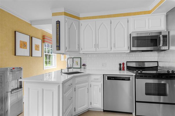 Interior, Kitchen, Stainless Steel Appliances