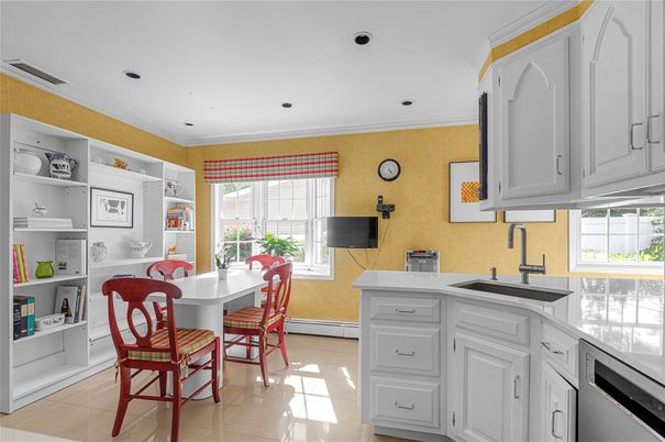 Dining room, Interior, Kitchen, Recessed Lighting