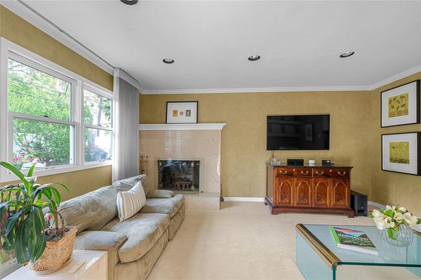 Fireplace, Interior, Living room, Recessed Lighting