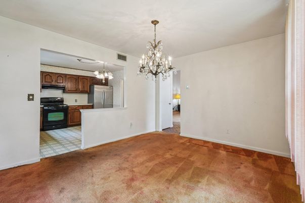 Chandelier, Empty room, Interior, Kitchen