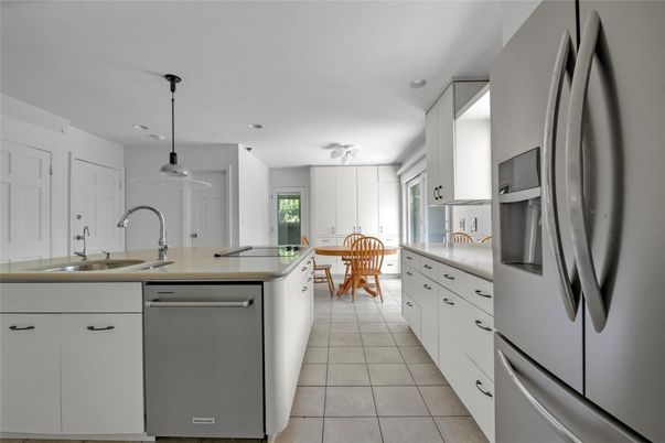 Dining room, Interior, Kitchen, Pendant Lights, Recessed Lighting