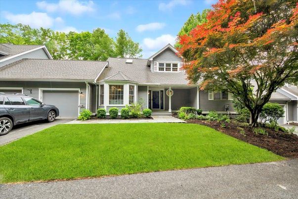 Attached, Exterior, Facade, Cape Cod