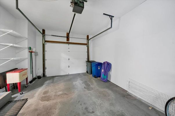 Garage, Interior