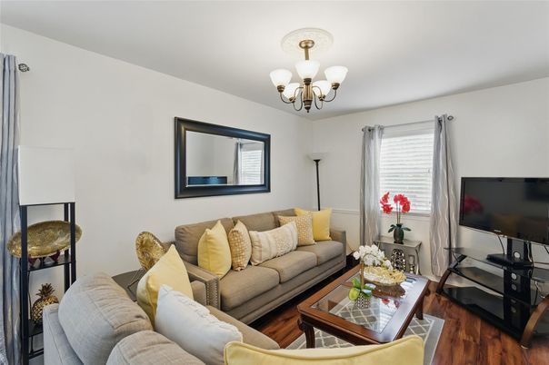 Chandelier, Interior, Living room, Wood Texture Flooring