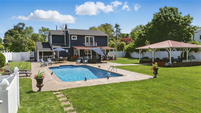Backyard, Exterior, Pool