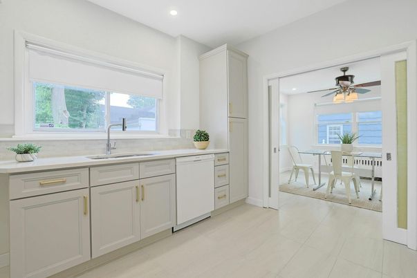 Dining room, Interior, Kitchen, Recessed Lighting, Wood Texture Flooring