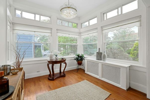 Chandelier, Interior, Sun Room, Wood Texture Flooring