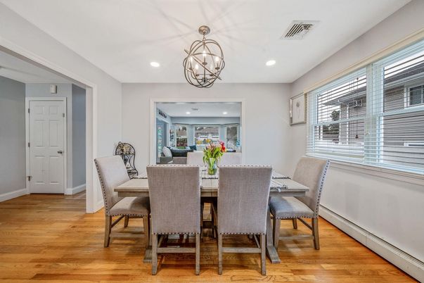 Chandelier, Dining room, Interior, Recessed Lighting, Wood Texture Flooring