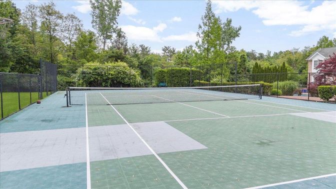 Exterior, Tennis Courts