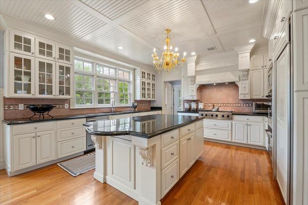 Chandelier, Interior, Kitchen, Recessed Lighting, Wood Texture Flooring