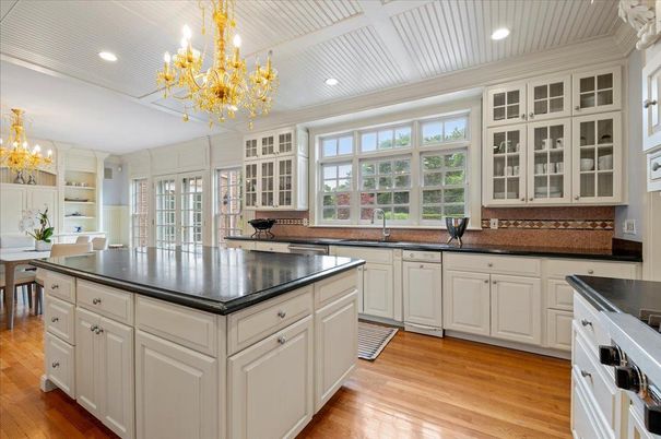 Chandelier, Interior, Kitchen, Recessed Lighting, Wood Texture Flooring