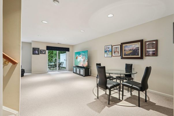 Dining room, Interior, Recessed Lighting