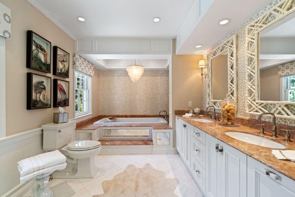 Bathroom, Dual Sink Vanities, Interior, Recessed Lighting