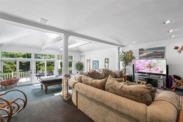 Game Room, Interior, Living room, Recessed Lighting