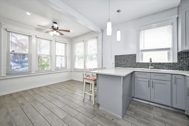 Interior, Pendant Lights, Recessed Lighting, Wood Texture Flooring