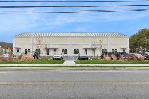 Exterior, Facade, Farmhouse