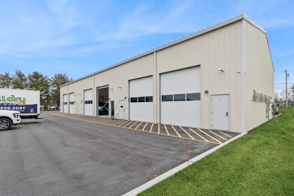 Detached Garage, Exterior