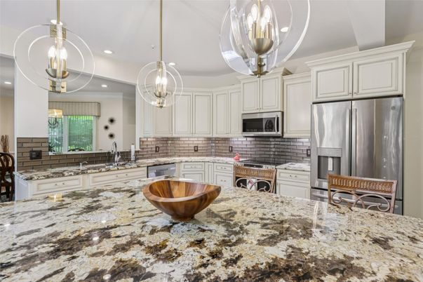 Interior, Kitchen, Pendant Lights, Recessed Lighting, Stainless Steel Appliances
