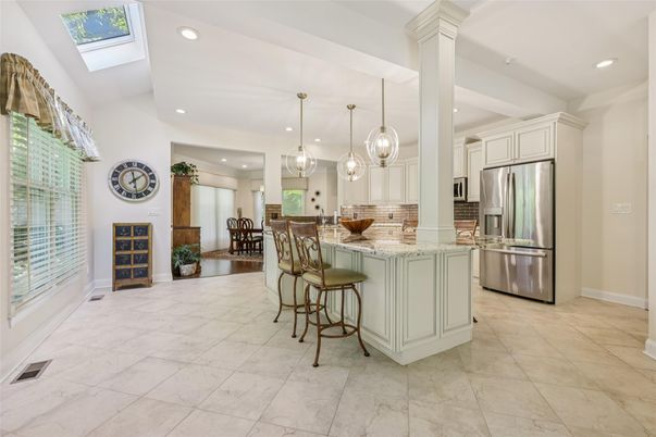 Dining room, Interior, Kitchen, Pendant Lights, Recessed Lighting, Stainless Steel Appliances