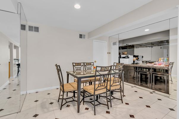 Dining room, Interior, Kitchen, Recessed Lighting