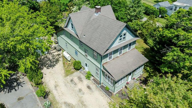 Exterior, Drone