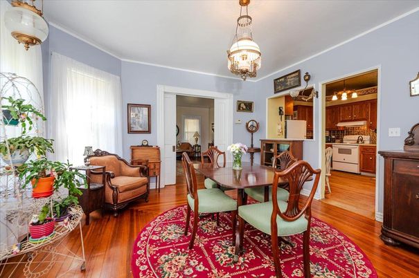 Chandelier, Dining room, Interior, Kitchen, Living room, Wood Texture Flooring
